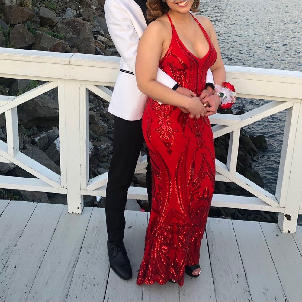 PROM DRESS - Picture 3 of 5